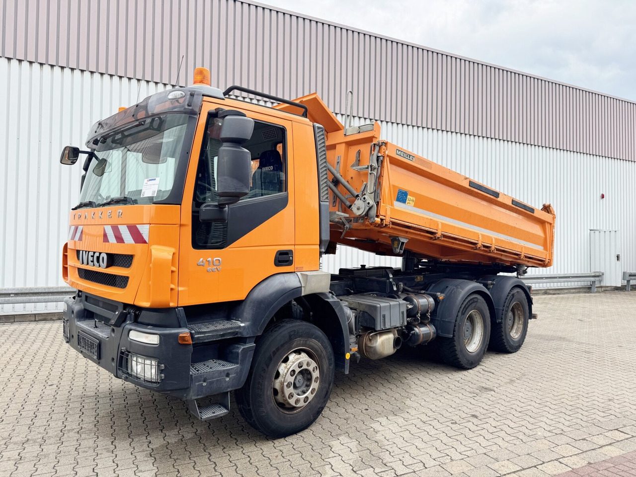 AD260T41 6x4 AD260T41 6x4, EEV - Xe ben: hình 1 AD260T41 6x4 AD260T41 6x4, EEV - Xe ben: hình 1
