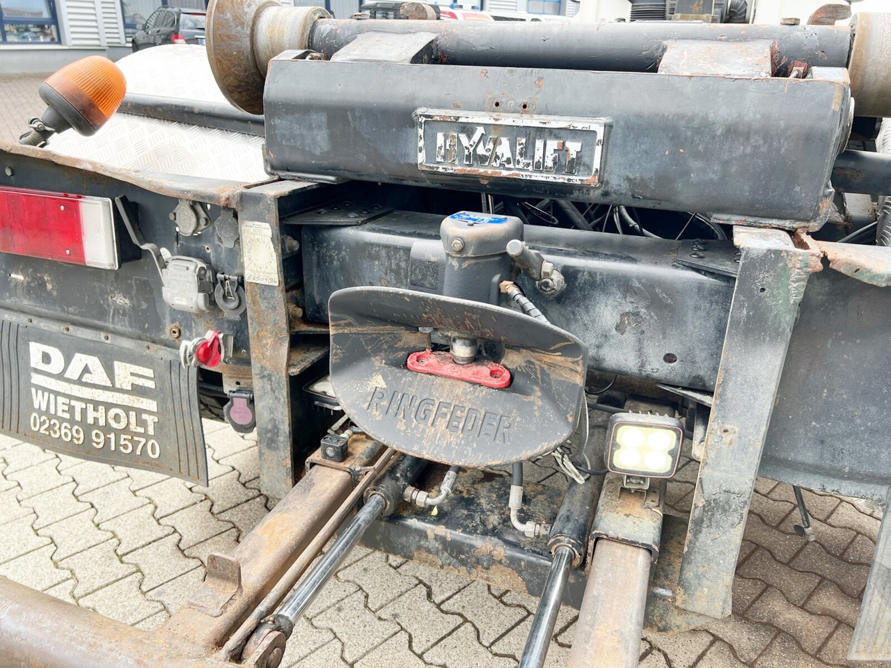 DAF CF 85.460 6x2 CF 85.460 6x2, Lenk-/Liftachse - Xe tải nâng móc: hình 4 DAF CF 85.460 6x2 CF 85.460 6x2, Lenk-/Liftachse - Xe tải nâng móc: hình 4