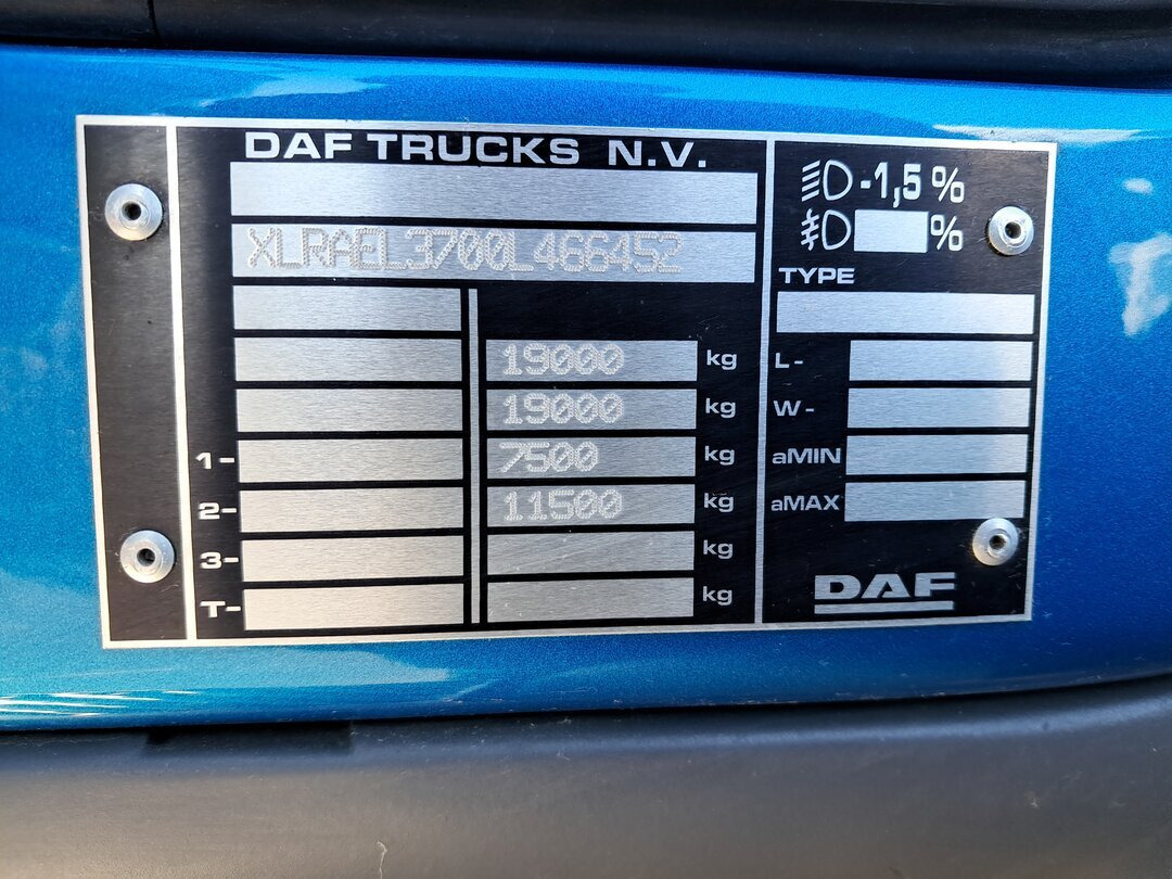 DAF LF 290 FA 4x2 LF 290 FA 4x2, Nebenantrieb, Navi, Abrollanlage HYVA T12-45 - Xe tải nâng móc: hình 4 DAF LF 290 FA 4x2 LF 290 FA 4x2, Nebenantrieb, Navi, Abrollanlage HYVA T12-45 - Xe tải nâng móc: hình 4