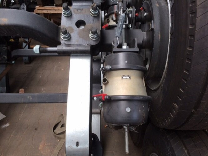 EuroCargo ML160E32 4x2 EuroCargo ML160E32 4x2 mit Teilen für Anhänger und Aufbauten - Xe tải chuyên chở tự động: hình 5 EuroCargo ML160E32 4x2 EuroCargo ML160E32 4x2 mit Teilen für Anhänger und Aufbauten - Xe tải chuyên chở tự động: hình 5