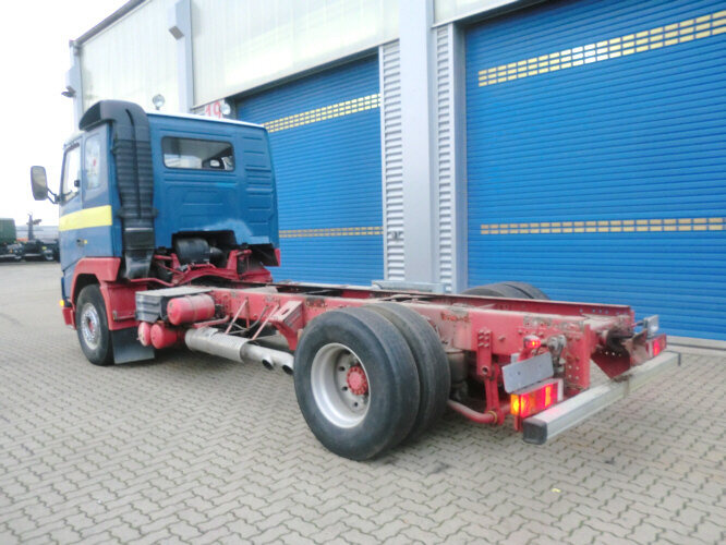 FH New 12-420 4x2 - Xe tải khung gầm: hình 4 FH New 12-420 4x2 - Xe tải khung gầm: hình 4