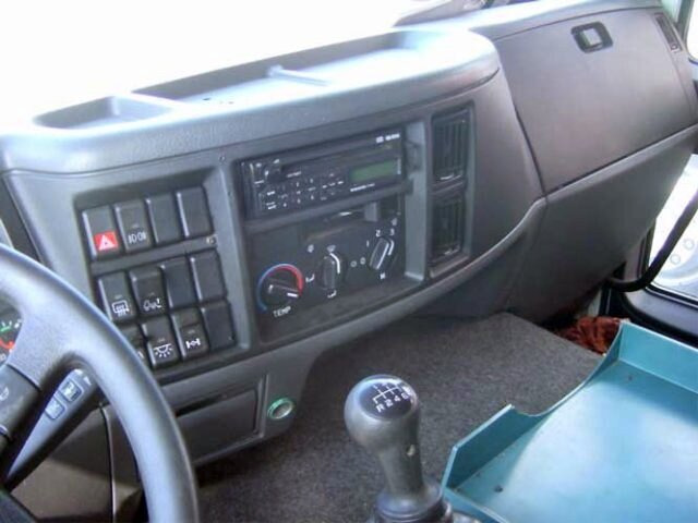 FL 6-12 4x2 FL 6-12 4x2, 4x vorhanden! - Xe tải hộp: hình 2 FL 6-12 4x2 FL 6-12 4x2, 4x vorhanden! - Xe tải hộp: hình 2