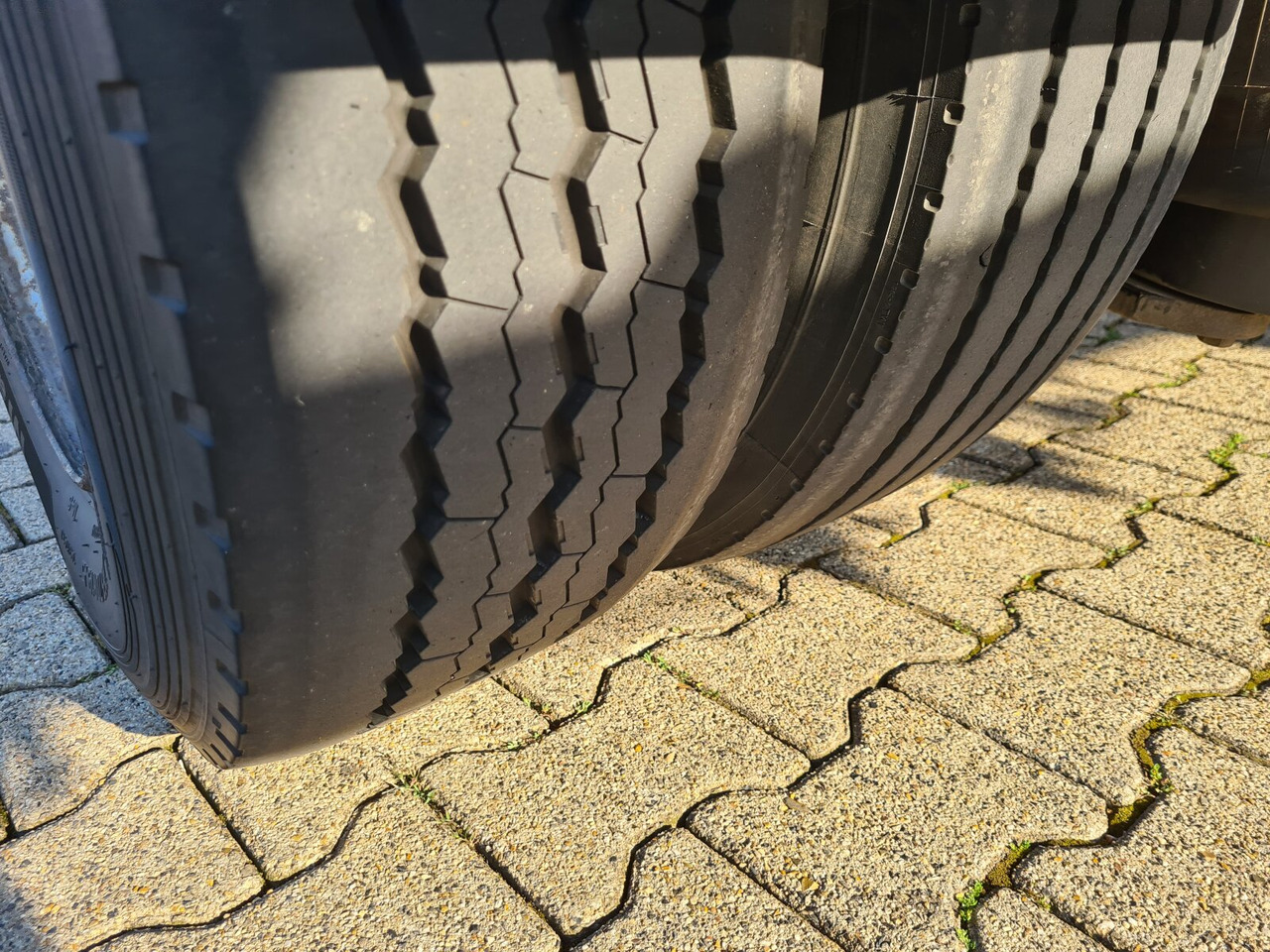 HAR 18.70 HAR 18.70 Abrollanhänger - Rơ moóc thùng chứa: hình 2 HAR 18.70 HAR 18.70 Abrollanhänger - Rơ moóc thùng chứa: hình 2