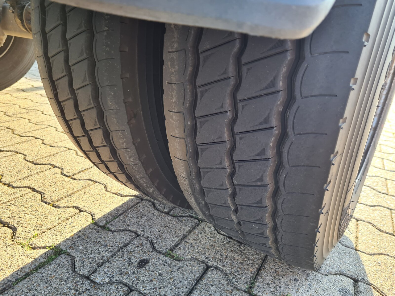 HAR 18.70 HAR 18.70 Abrollanhänger - Rơ moóc thùng chứa: hình 3 HAR 18.70 HAR 18.70 Abrollanhänger - Rơ moóc thùng chứa: hình 3