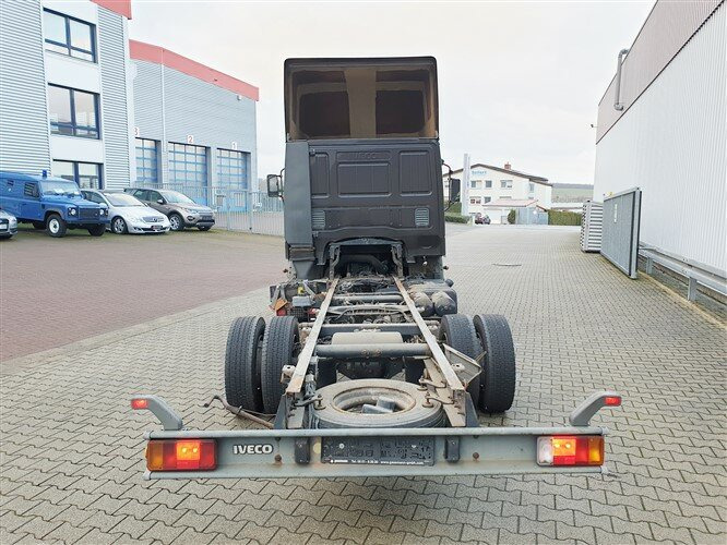 Iveco EuroCargo 75 E 17/4x2 EuroCargo 75 E 17/4x2, 6x VORHANDEN! - Xe tải khung gầm: hình 5 Iveco EuroCargo 75 E 17/4x2 EuroCargo 75 E 17/4x2, 6x VORHANDEN! - Xe tải khung gầm: hình 5