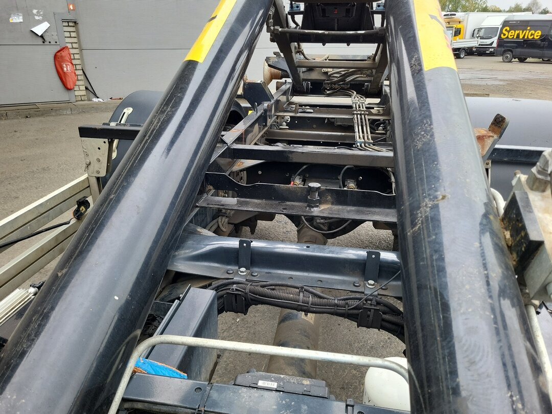 Iveco EuroCargo ML120E22 4x2 EuroCargo ML120E22 4x2, City-Abroller - Xe tải nâng móc: hình 3 Iveco EuroCargo ML120E22 4x2 EuroCargo ML120E22 4x2, City-Abroller - Xe tải nâng móc: hình 3