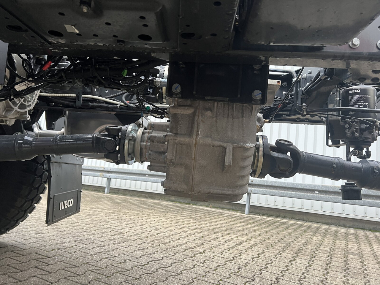 Iveco EuroCargo ML150E24 WS 4x4 EuroCargo ML150E24 WS 4x4, Euro3, mehrfach Vorhanden! - Xe tải khung gầm: hình 2 Iveco EuroCargo ML150E24 WS 4x4 EuroCargo ML150E24 WS 4x4, Euro3, mehrfach Vorhanden! - Xe tải khung gầm: hình 2