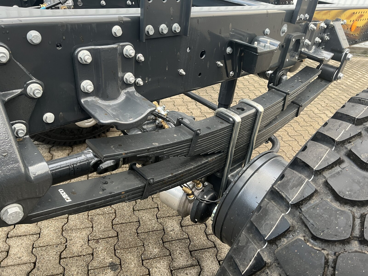 Iveco EuroCargo ML150E24 WS 4x4 EuroCargo ML150E24 WS 4x4, Euro3, mehrfach Vorhanden! - Xe tải khung gầm: hình 4 Iveco EuroCargo ML150E24 WS 4x4 EuroCargo ML150E24 WS 4x4, Euro3, mehrfach Vorhanden! - Xe tải khung gầm: hình 4