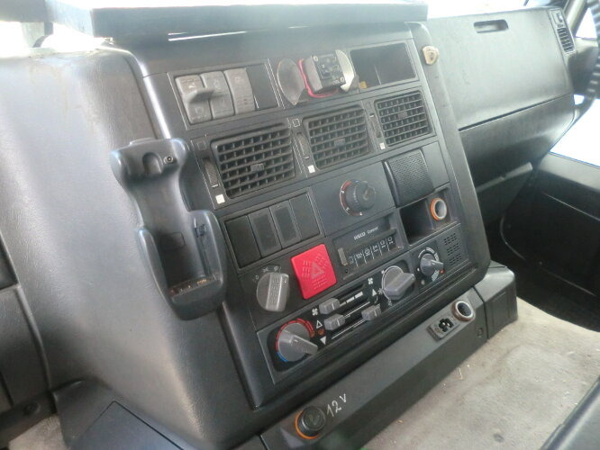 Xe tải hộp Iveco EuroTech 190E40 4x2 Euro Tech 190E40, Möbelkoffer, 49 cbm: hình 10 Xe tải hộp Iveco EuroTech 190E40 4x2 Euro Tech 190E40, Möbelkoffer, 49 cbm: hình 10