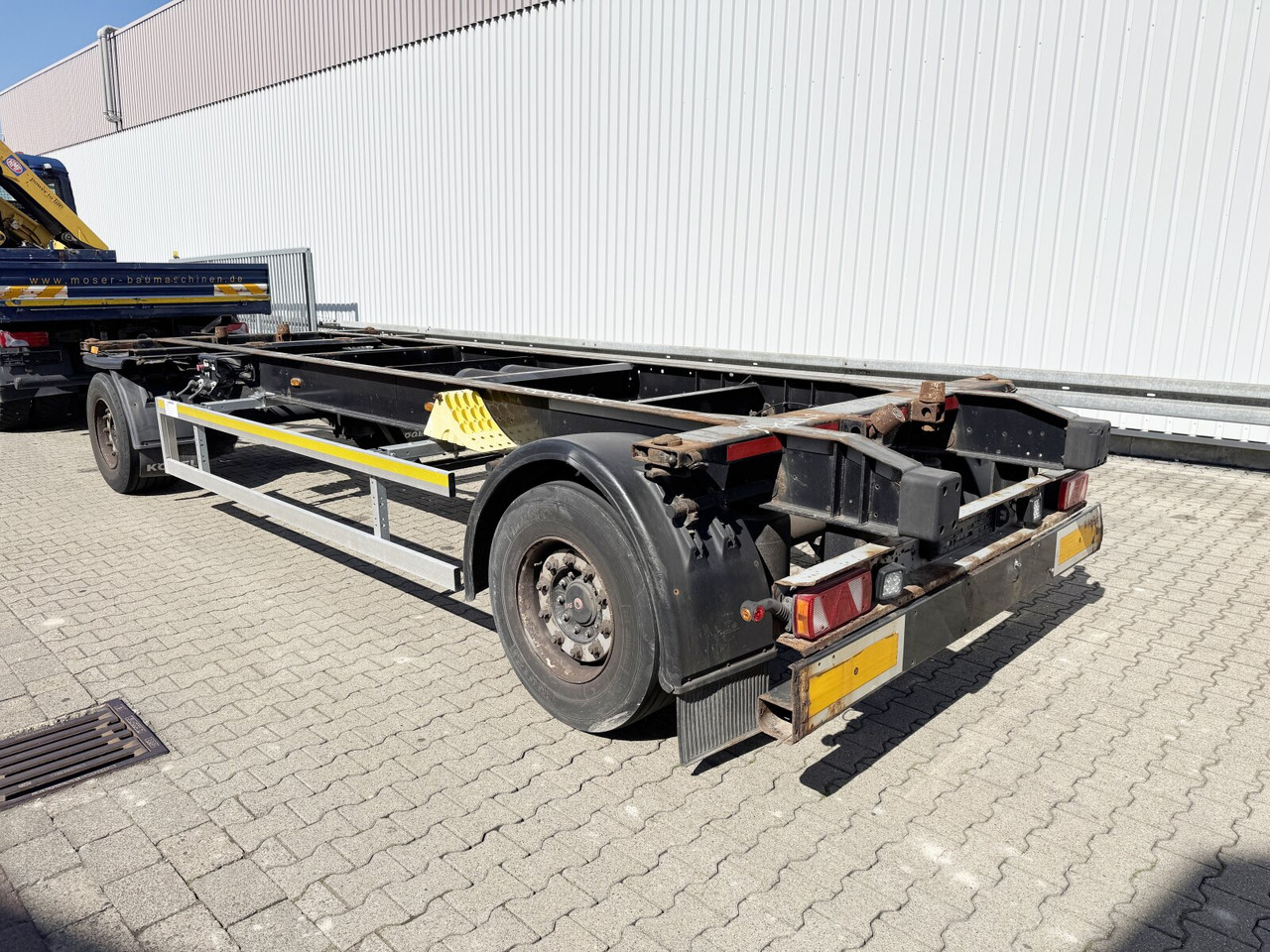 Kögel AW 18 AW 18 - Xe chở container/ Rơ moóc hoán đổi thân: hình 4 Kögel AW 18 AW 18 - Xe chở container/ Rơ moóc hoán đổi thân: hình 4