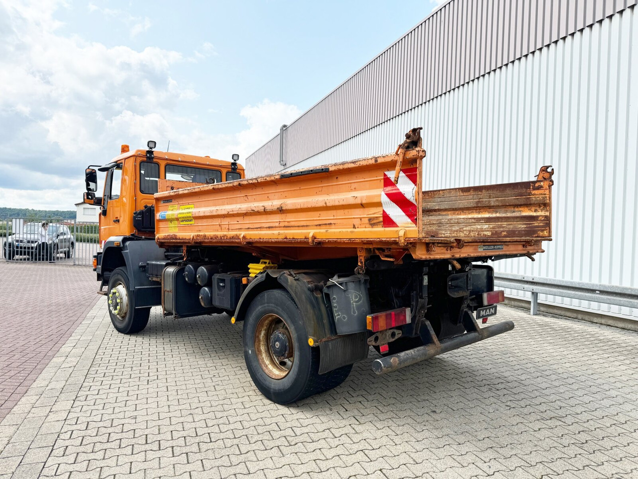MAN LE 18.280 4X4 BB LE 18.280 4X4 BB, Winterdienstausstattung, Grüne Plakette - Xe ben, Xe cẩu tự hành: hình 2 MAN LE 18.280 4X4 BB LE 18.280 4X4 BB, Winterdienstausstattung, Grüne Plakette - Xe ben, Xe cẩu tự hành: hình 2