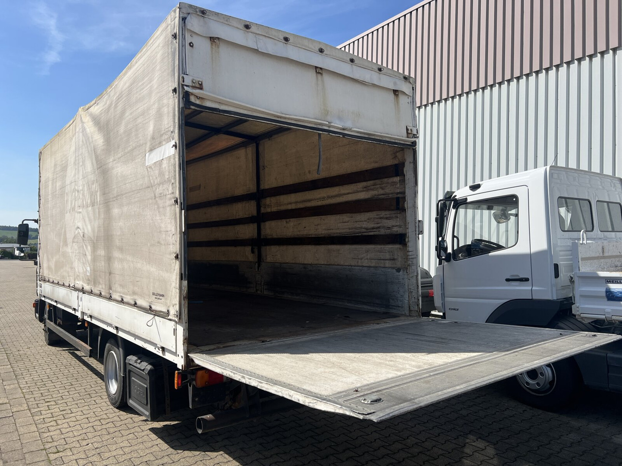 Xe tải thùng lửng/ Phẳng MAN TGL 7.150 4x2 BB TGL 7.150 4x2 BB mit LBW BÄR: hình 12