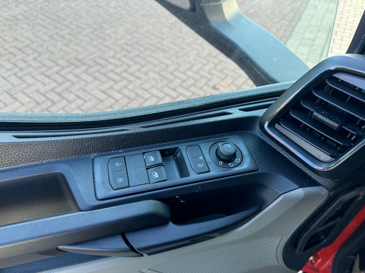 MAN TGL 8.190 4x2 BB CH TGL 8.190 4x2 BB CH, Nebenantrieb - Xe tải khung gầm: hình 5 MAN TGL 8.190 4x2 BB CH TGL 8.190 4x2 BB CH, Nebenantrieb - Xe tải khung gầm: hình 5