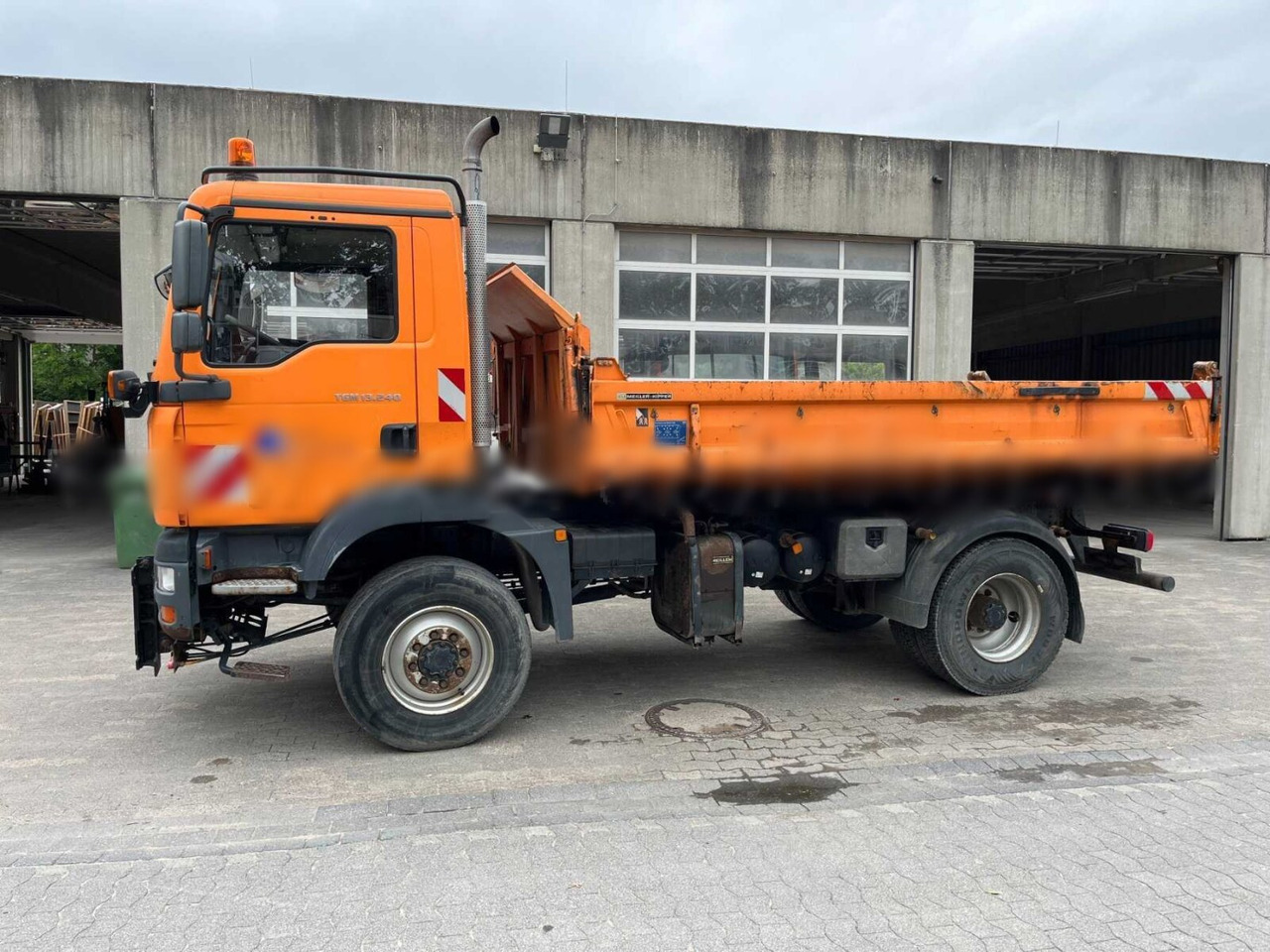 MAN TGM 15.240 4X4 BL TGM 15.240 4X4 BL, Winterdienstausstattung - Xe ben: hình 4 MAN TGM 15.240 4X4 BL TGM 15.240 4X4 BL, Winterdienstausstattung - Xe ben: hình 4