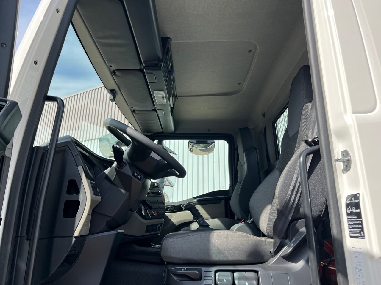 MAN TGM 18.250/340 4x2 BL CH TGM 18.250/340 4x2 BL CH, Funk, 2x VORHANDEN - Xe tải nâng móc: hình 4 MAN TGM 18.250/340 4x2 BL CH TGM 18.250/340 4x2 BL CH, Funk, 2x VORHANDEN - Xe tải nâng móc: hình 4