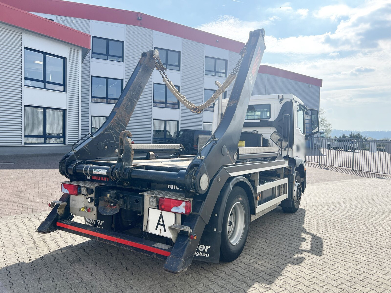 Xe tải chở thùng nhỏ MAN TGM 18.320 4x2 BL TGM 18.320 4x2 BL, Hiab Tele-Absetzanlage, Funk: hình 10