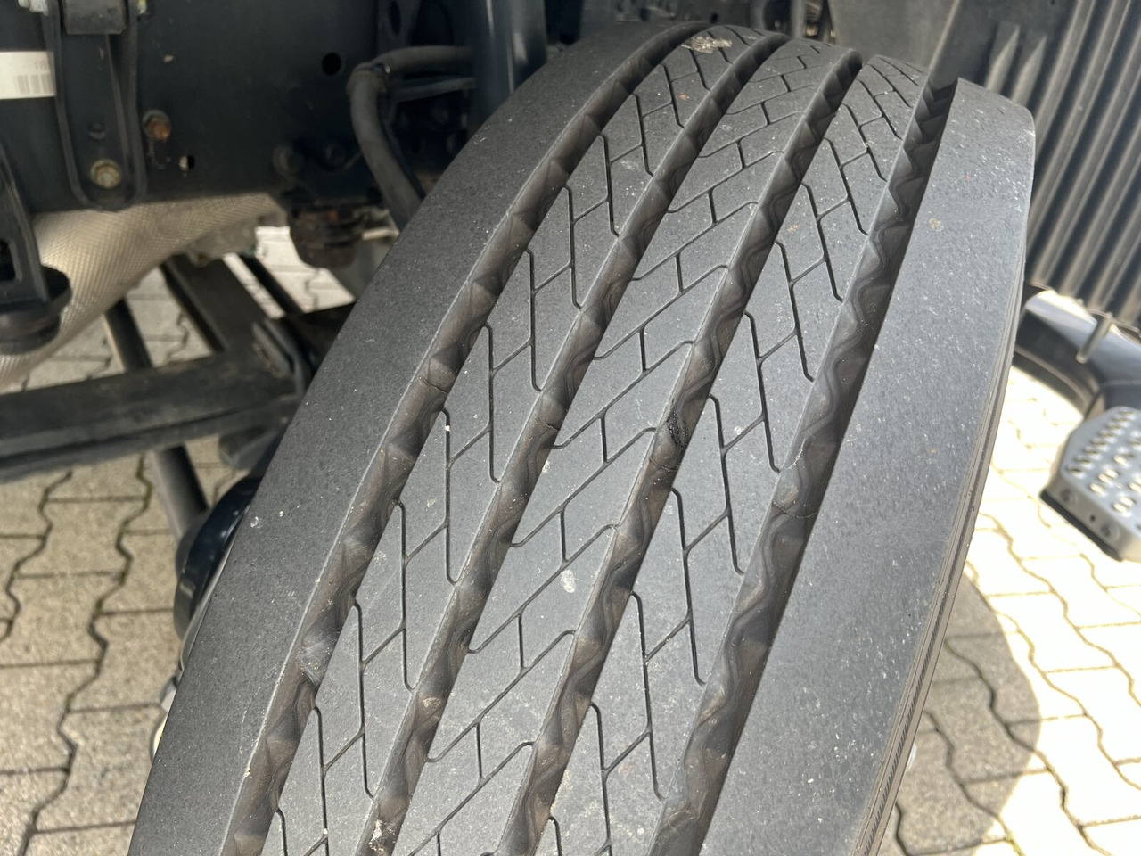MAN TGS 26.320 6X2-4 BL TGS 26.320 6X2-4 BL, Lenk-/Liftachse, Rechtslenker, Export Only! - Xe tải khung gầm: hình 4 MAN TGS 26.320 6X2-4 BL TGS 26.320 6X2-4 BL, Lenk-/Liftachse, Rechtslenker, Export Only! - Xe tải khung gầm: hình 4
