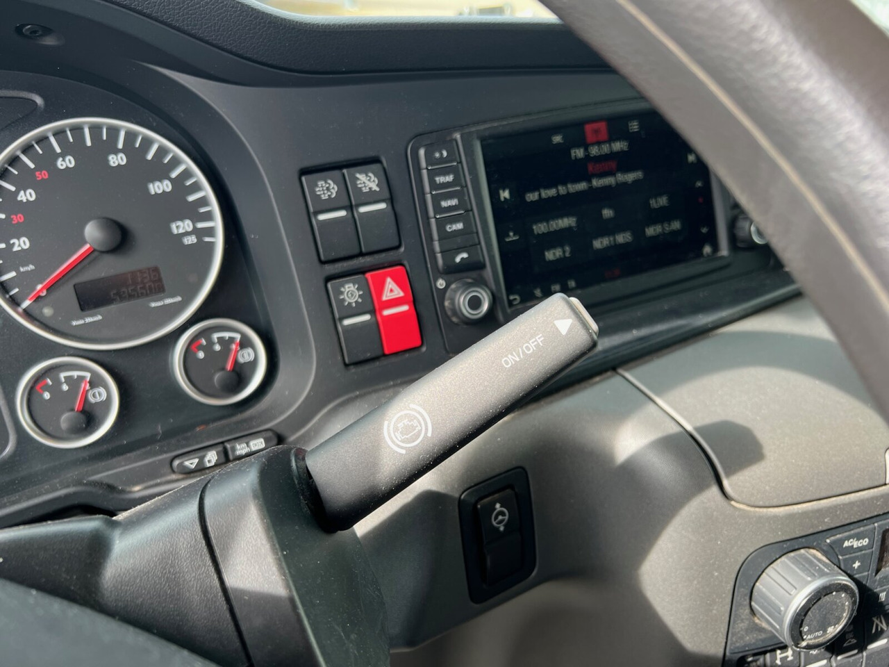 MAN TGS 26.360/400 6x2-4 BL TGS 26.360/400 6x2-4 BL, Lenk-/Lift, Kran Atlas AK 206.3E A5, Funk - Xe tải nâng móc, Xe cẩu tự hành: hình 2 MAN TGS 26.360/400 6x2-4 BL TGS 26.360/400 6x2-4 BL, Lenk-/Lift, Kran Atlas AK 206.3E A5, Funk - Xe tải nâng móc, Xe cẩu tự hành: hình 2