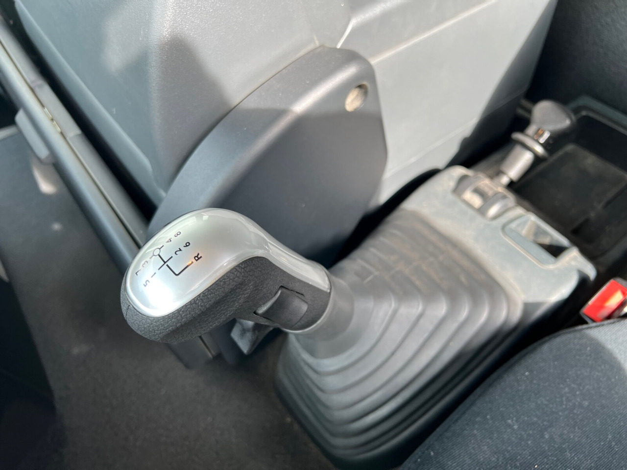 MAN TGS 26.360/400 6x2-4 BL TGS 26.360/400 6x2-4 BL, Lenk-/Lift, Kran Atlas AK 206.3E A5, Funk - Xe cẩu tự hành, Xe tải thùng lửng/ Phẳng: hình 5 MAN TGS 26.360/400 6x2-4 BL TGS 26.360/400 6x2-4 BL, Lenk-/Lift, Kran Atlas AK 206.3E A5, Funk - Xe cẩu tự hành, Xe tải thùng lửng/ Phẳng: hình 5