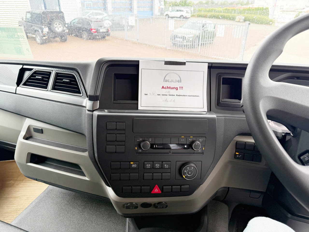 MAN TGS 33.440 6x6 BB CH RHD TGS 33.440 6x6 BB CH RHD, Euro2, Rechtslenker, Einzelbereifung - Xe tải khung gầm: hình 3 MAN TGS 33.440 6x6 BB CH RHD TGS 33.440 6x6 BB CH RHD, Euro2, Rechtslenker, Einzelbereifung - Xe tải khung gầm: hình 3