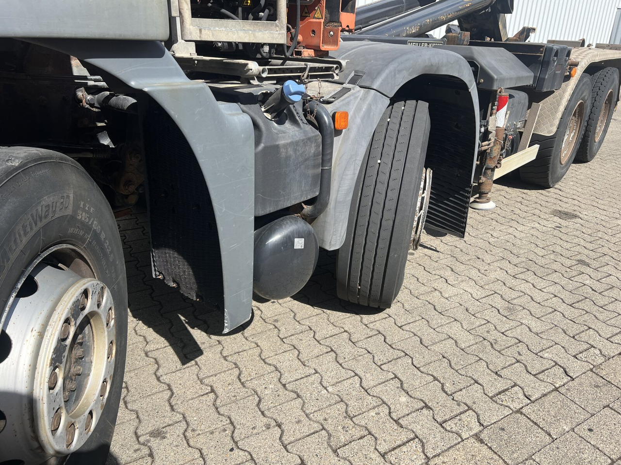 MAN TGS 35.440 8x4 BL TGS 35.440 8x4 BL, Meiller 19.62, Atlas Kran 135.2-A3, Funk - Xe tải nâng móc, Xe cẩu tự hành: hình 5 MAN TGS 35.440 8x4 BL TGS 35.440 8x4 BL, Meiller 19.62, Atlas Kran 135.2-A3, Funk - Xe tải nâng móc, Xe cẩu tự hành: hình 5