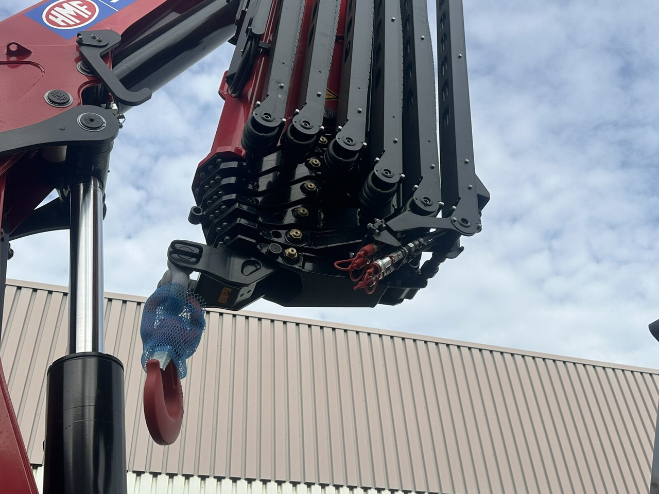 MAN TGS 35.480 8X4 BL TGS 35.480 8X4 BL, Intarder, Kran HMF 3220-K6, 4-fach Abstützung, Funk - Xe tải nâng móc, Xe cẩu tự hành: hình 4 MAN TGS 35.480 8X4 BL TGS 35.480 8X4 BL, Intarder, Kran HMF 3220-K6, 4-fach Abstützung, Funk - Xe tải nâng móc, Xe cẩu tự hành: hình 4