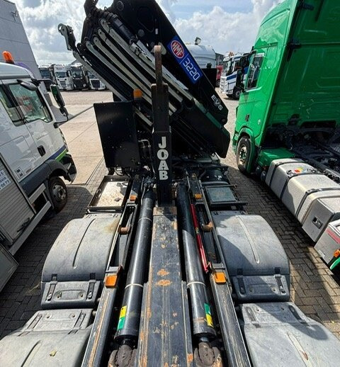 MAN TGS 35.500 8x4-4 BL TGS 35.500 8x4-4 BL, Lenk-/Liftachse, Kran HMF 3220-K6, Funk - Xe tải nâng móc, Xe cẩu tự hành: hình 2 MAN TGS 35.500 8x4-4 BL TGS 35.500 8x4-4 BL, Lenk-/Liftachse, Kran HMF 3220-K6, Funk - Xe tải nâng móc, Xe cẩu tự hành: hình 2