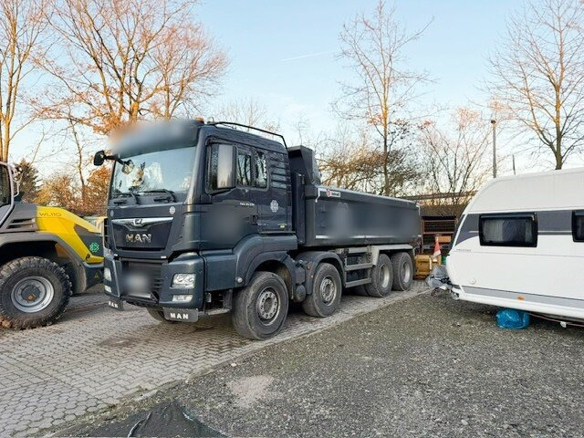 MAN TGS 35.510 8x4 BL TGS 35.510 8x4 BL, Intarder, Stahlmulde ca. 13m³, hydr. Heckklappenöffnung - Xe ben đổ: hình 1 MAN TGS 35.510 8x4 BL TGS 35.510 8x4 BL, Intarder, Stahlmulde ca. 13m³, hydr. Heckklappenöffnung - Xe ben đổ: hình 1