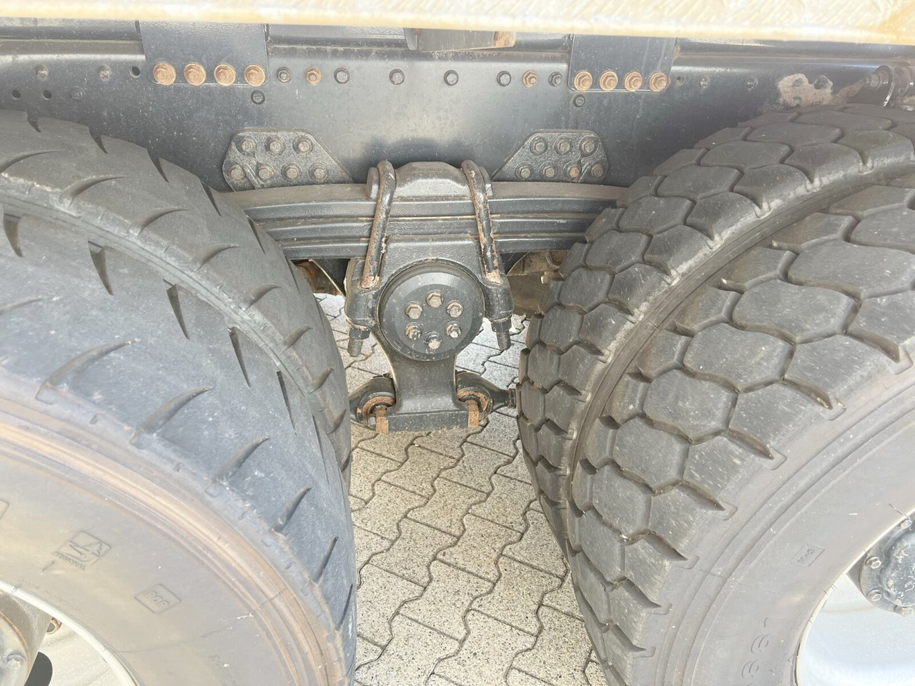 MAN TGX 26.460 6X4 BB TGX 26.460 6X4 BB, Intarder, Standklima - Xe ben: hình 3 MAN TGX 26.460 6X4 BB TGX 26.460 6X4 BB, Intarder, Standklima - Xe ben: hình 3