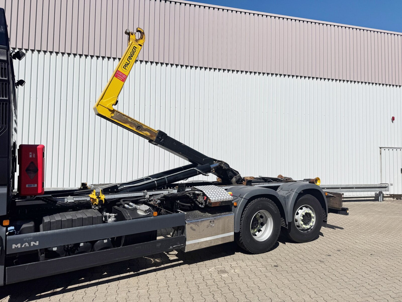 MAN TGX 26.510 6X2-4 BL TGX 26.510 6X2-4 BL, Lenk-/Liftachse, Funk - Xe tải nâng móc: hình 2 MAN TGX 26.510 6X2-4 BL TGX 26.510 6X2-4 BL, Lenk-/Liftachse, Funk - Xe tải nâng móc: hình 2