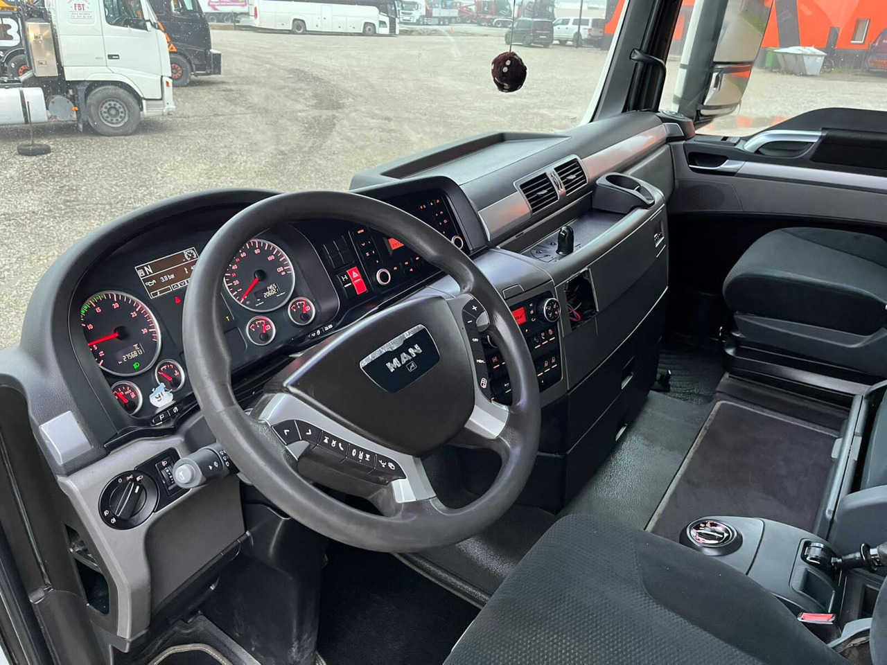 MAN TGX 28.440 6X2-2 BL TGX 28.440 6X2-2 BL, Liftachse, Motorabtrieb - Xe tải khung gầm: hình 2 MAN TGX 28.440 6X2-2 BL TGX 28.440 6X2-2 BL, Liftachse, Motorabtrieb - Xe tải khung gầm: hình 2