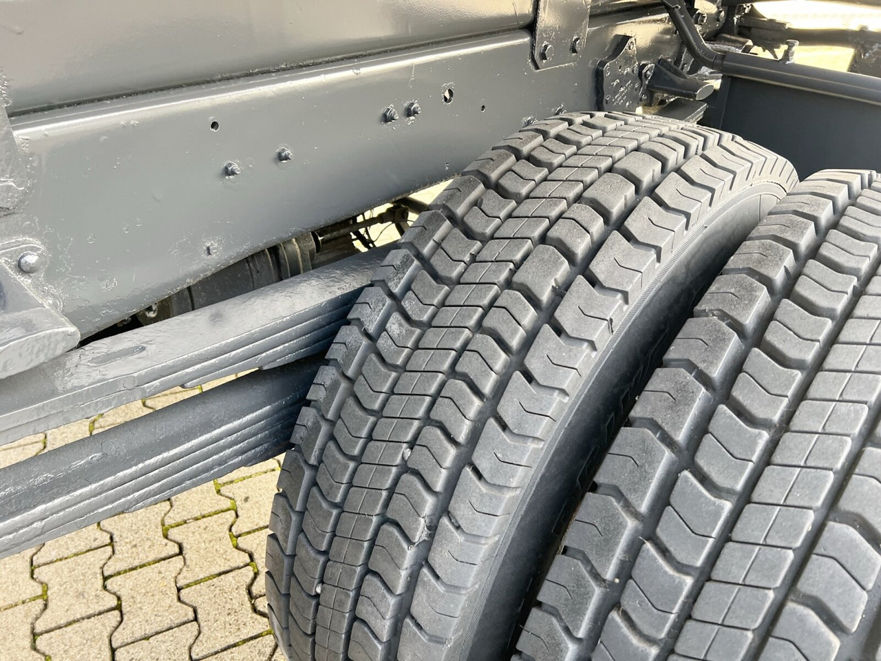 Mercedes-Benz 1722 AK 4x4 SK 1722 AK 4x4 - Xe ben: hình 3 Mercedes-Benz 1722 AK 4x4 SK 1722 AK 4x4 - Xe ben: hình 3