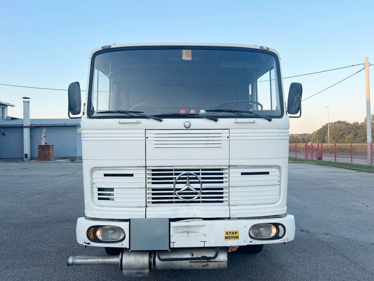 Xe bồn Mercedes-Benz 1923 4x2 Tankwagenzug für Kerosin 40.000l 1923 4x2 Tankwagenzug für Kerosin 40.000l: hình 11 Xe bồn Mercedes-Benz 1923 4x2 Tankwagenzug für Kerosin 40.000l 1923 4x2 Tankwagenzug für Kerosin 40.000l: hình 11