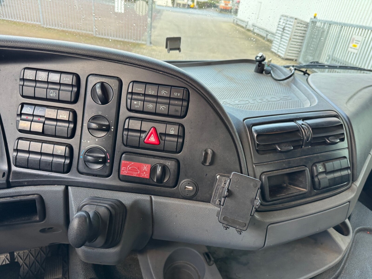 Mercedes-Benz Actros 2541 L 6x2 Actros 2541 L 6x2, Lenkachse, Meiller RK 20.65, Kran Palfinger PK 14002-EH, Funk - Xe tải nâng móc, Xe cẩu tự hành: hình 4 Mercedes-Benz Actros 2541 L 6x2 Actros 2541 L 6x2, Lenkachse, Meiller RK 20.65, Kran Palfinger PK 14002-EH, Funk - Xe tải nâng móc, Xe cẩu tự hành: hình 4