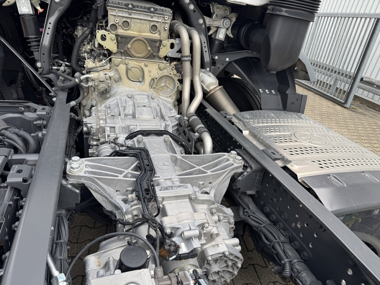 Mercedes-Benz Actros 2548 L 6x2 Actros 2548 L 6x2, Retarder, Lenk-/Liftachse - Xe tải nâng móc: hình 2 Mercedes-Benz Actros 2548 L 6x2 Actros 2548 L 6x2, Retarder, Lenk-/Liftachse - Xe tải nâng móc: hình 2