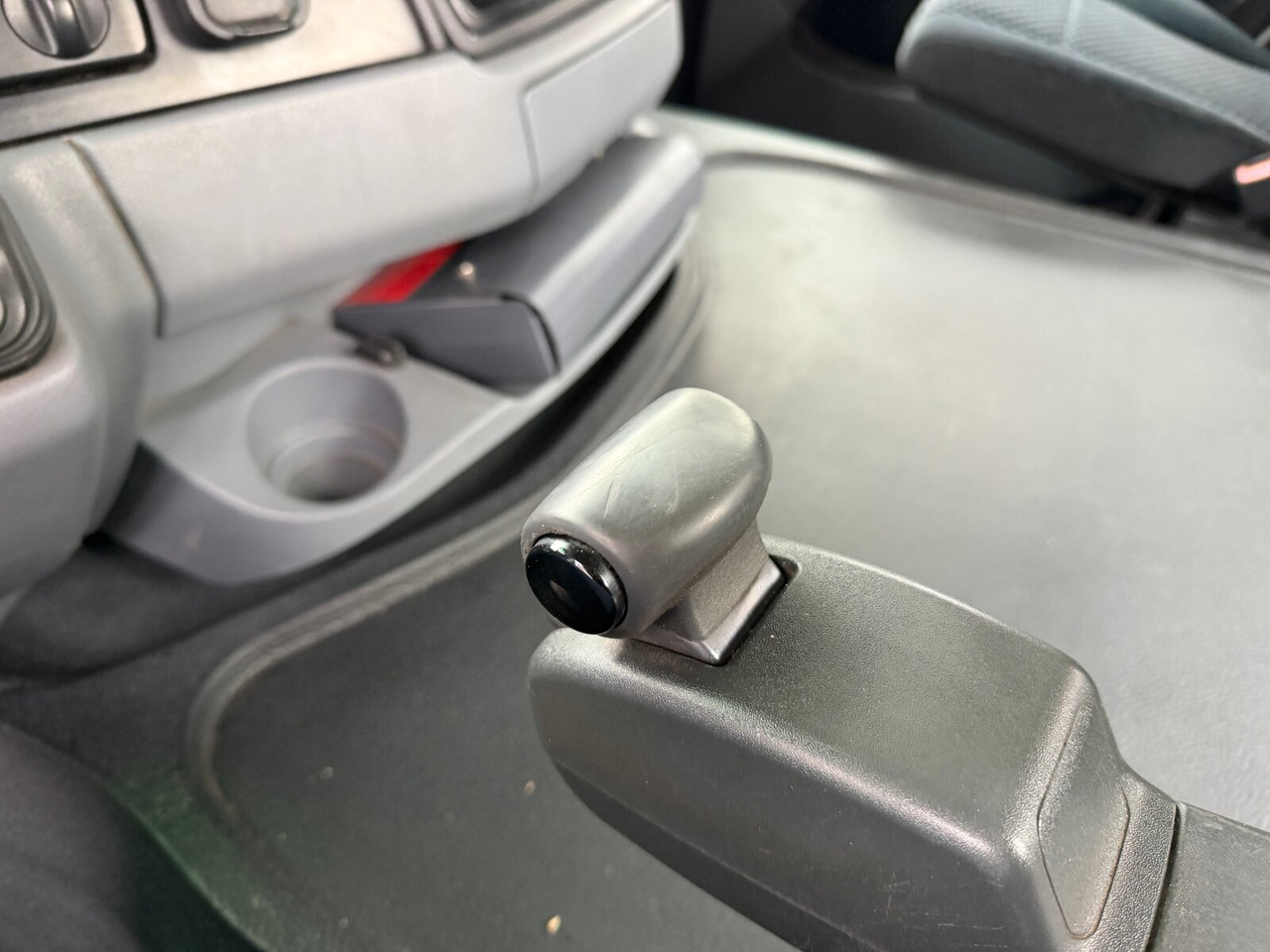 Mercedes-Benz Actros 2641 6x4 Actros 2641 6x4 - Xe tải nâng móc: hình 4 Mercedes-Benz Actros 2641 6x4 Actros 2641 6x4 - Xe tải nâng móc: hình 4