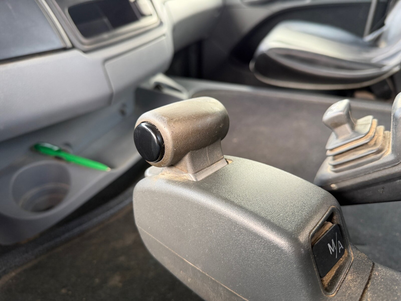 Mercedes-Benz Actros 2644 L 6x4 Actros 2644 L 6x4 - Xe tải nâng móc: hình 2 Mercedes-Benz Actros 2644 L 6x4 Actros 2644 L 6x4 - Xe tải nâng móc: hình 2