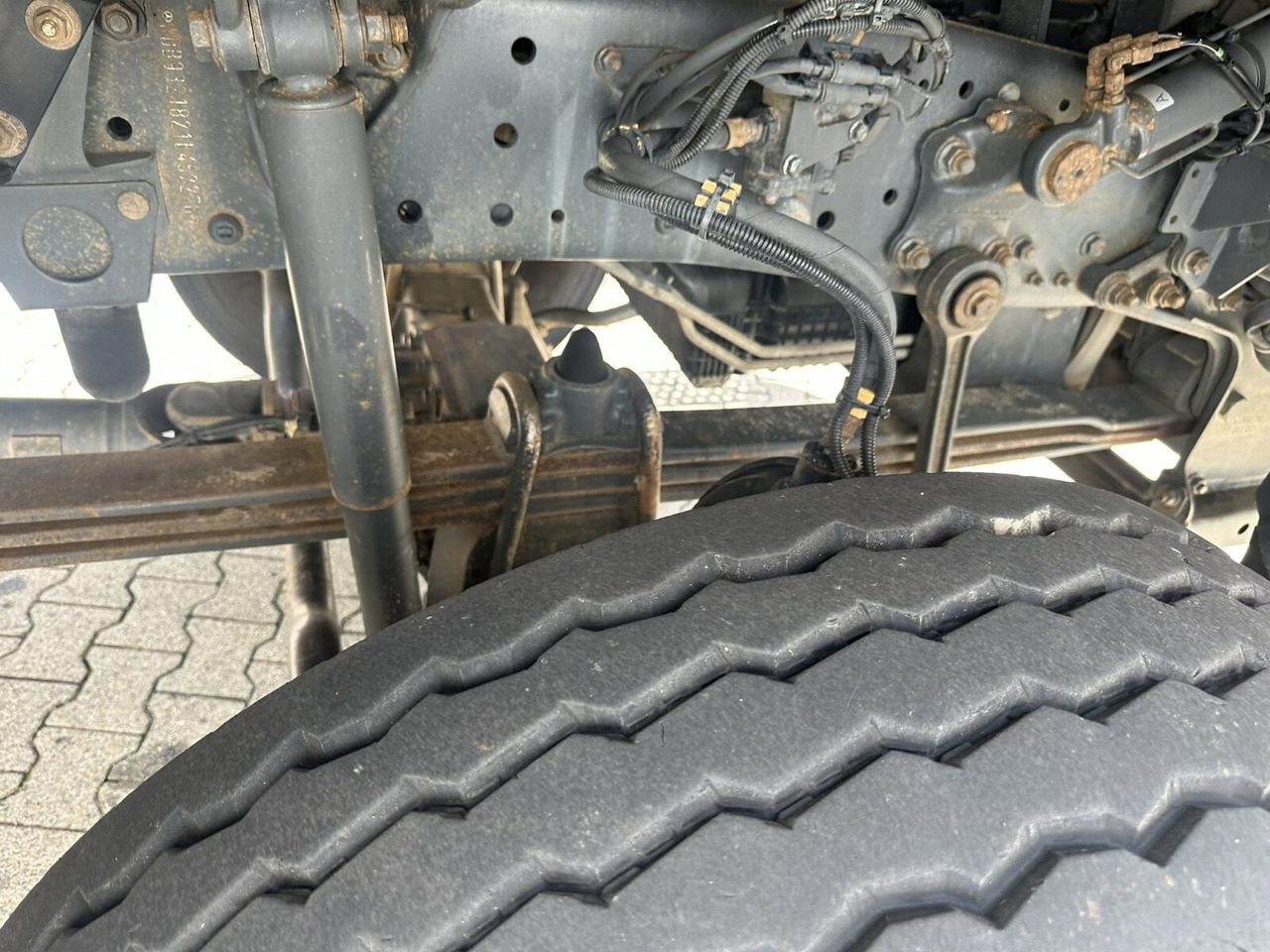 Mercedes-Benz Actros 3348 AK 6x6 Actros 3348 AK 6x6, Bordmatik links - Xe ben: hình 3 Mercedes-Benz Actros 3348 AK 6x6 Actros 3348 AK 6x6, Bordmatik links - Xe ben: hình 3