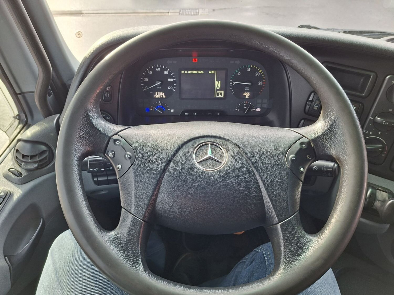 Mercedes-Benz Actros 4146 K 8x4/4 Actros 4146 K 8x4/4, Retarder, Kran Hiab XS 477 E-7 HiPro, Flyjib, Seilwinde, Funk - Xe tải nâng móc, Xe cẩu tự hành: hình 4 Mercedes-Benz Actros 4146 K 8x4/4 Actros 4146 K 8x4/4, Retarder, Kran Hiab XS 477 E-7 HiPro, Flyjib, Seilwinde, Funk - Xe tải nâng móc, Xe cẩu tự hành: hình 4