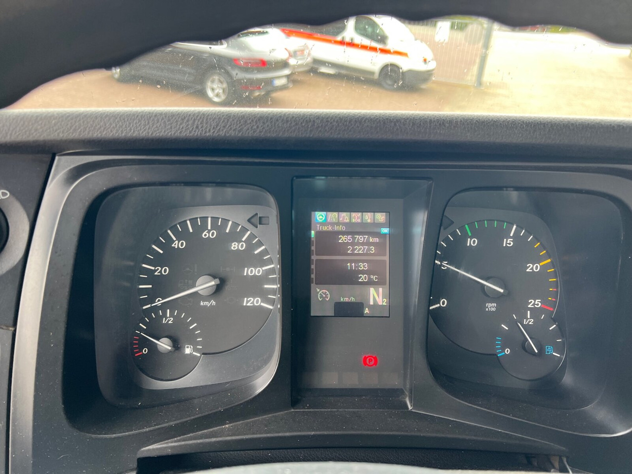 Mercedes-Benz Arocs 1840 K 4x2 Arocs 1840 K 4x2 - Xe ben: hình 5 Mercedes-Benz Arocs 1840 K 4x2 Arocs 1840 K 4x2 - Xe ben: hình 5