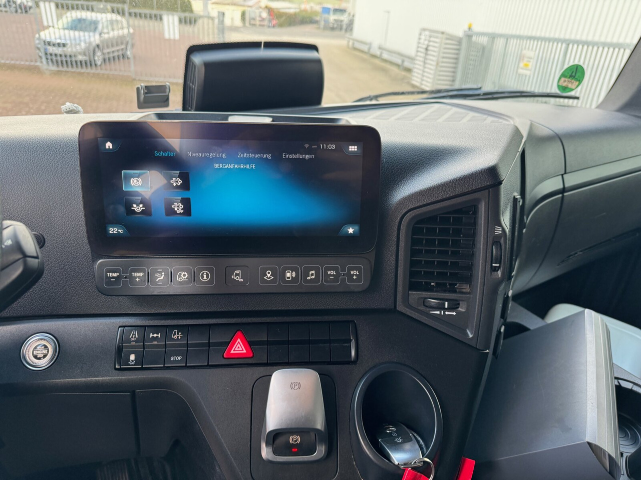 Mercedes-Benz Arocs 1840 L 4x2 Arocs 1840 L 4x2, MultimediaCockpit, Navi - Xe tải chuyên chở tự động: hình 3 Mercedes-Benz Arocs 1840 L 4x2 Arocs 1840 L 4x2, MultimediaCockpit, Navi - Xe tải chuyên chở tự động: hình 3