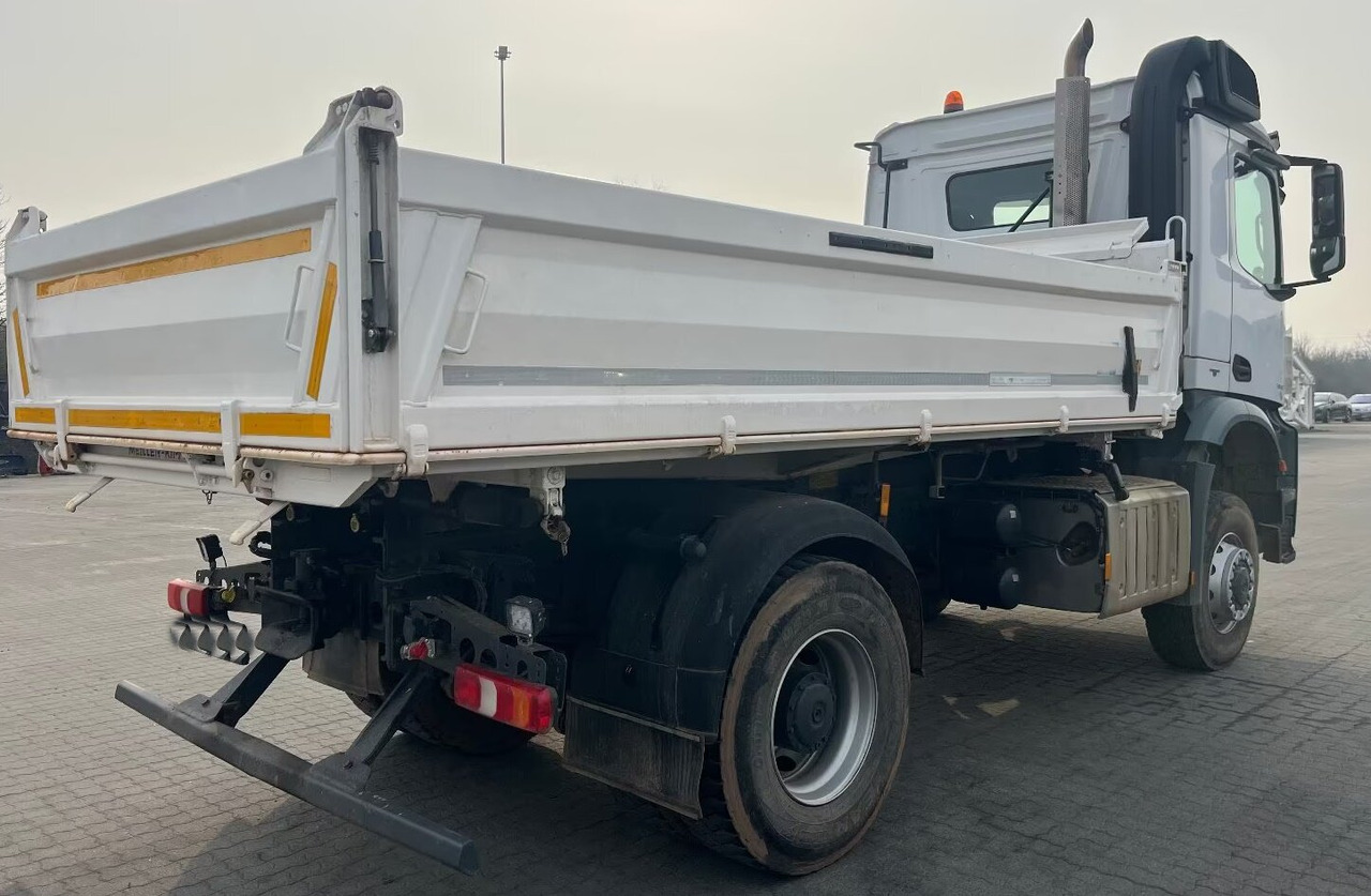 Mercedes-Benz Arocs 1842 AK 4x4 Arocs 1842 AK 4x4 - Xe ben: hình 4 Mercedes-Benz Arocs 1842 AK 4x4 Arocs 1842 AK 4x4 - Xe ben: hình 4