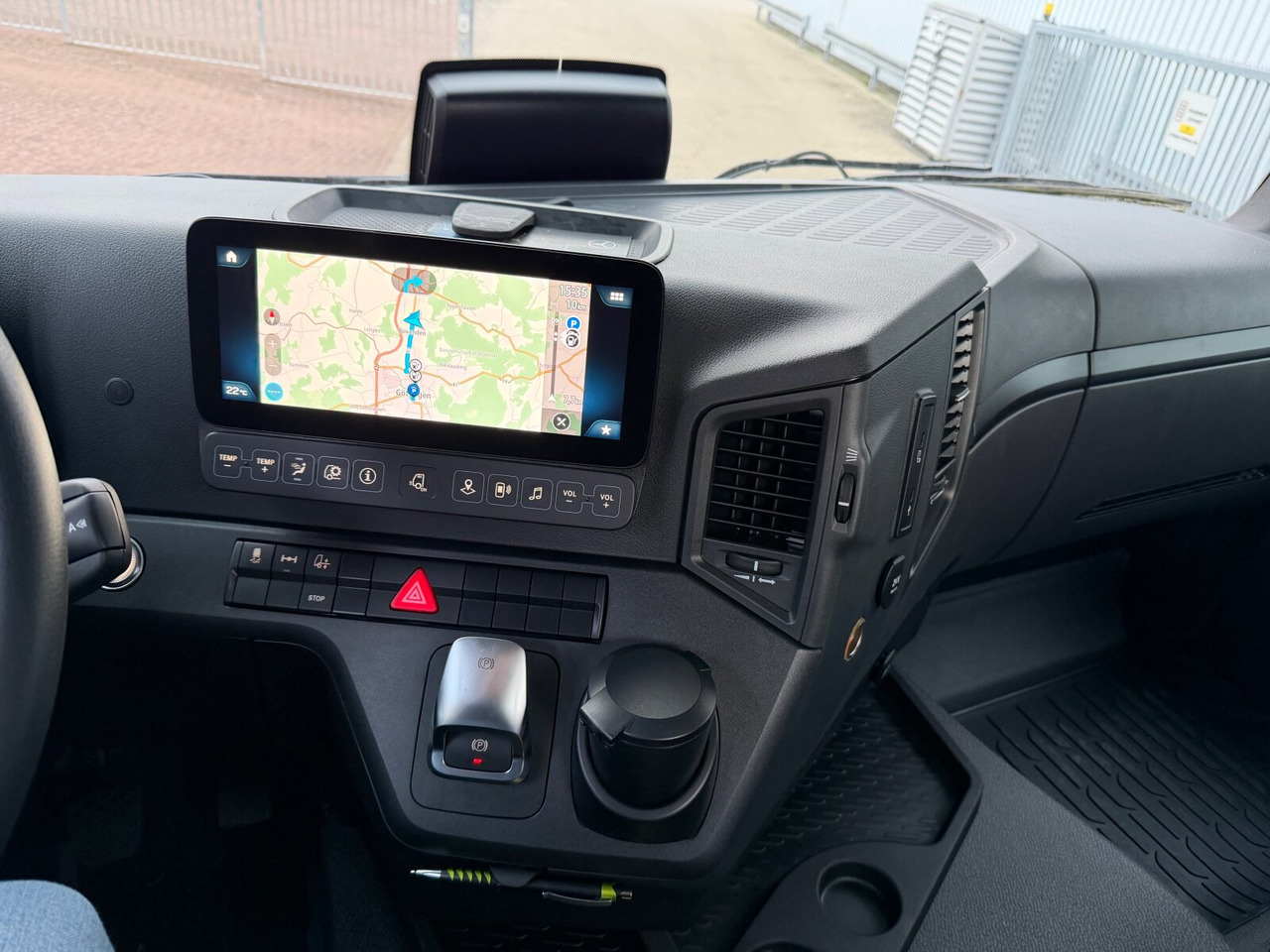 Mercedes-Benz Arocs 2542 L 6x2/4 Arocs 2542 L 6x2/4, Vorlauflenk-/liftachse, Navi, MultimediaCockpit - Xe tải khung gầm: hình 3 Mercedes-Benz Arocs 2542 L 6x2/4 Arocs 2542 L 6x2/4, Vorlauflenk-/liftachse, Navi, MultimediaCockpit - Xe tải khung gầm: hình 3