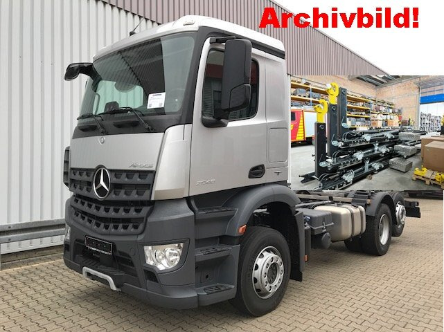 Mercedes-Benz Arocs 2553 L 6x2 Arocs 2553 L 6x2, Lenk-/liftachse, Navi, MultimediaCockpit, Motorabtrieb - Xe tải nâng móc: hình 1 Mercedes-Benz Arocs 2553 L 6x2 Arocs 2553 L 6x2, Lenk-/liftachse, Navi, MultimediaCockpit, Motorabtrieb - Xe tải nâng móc: hình 1