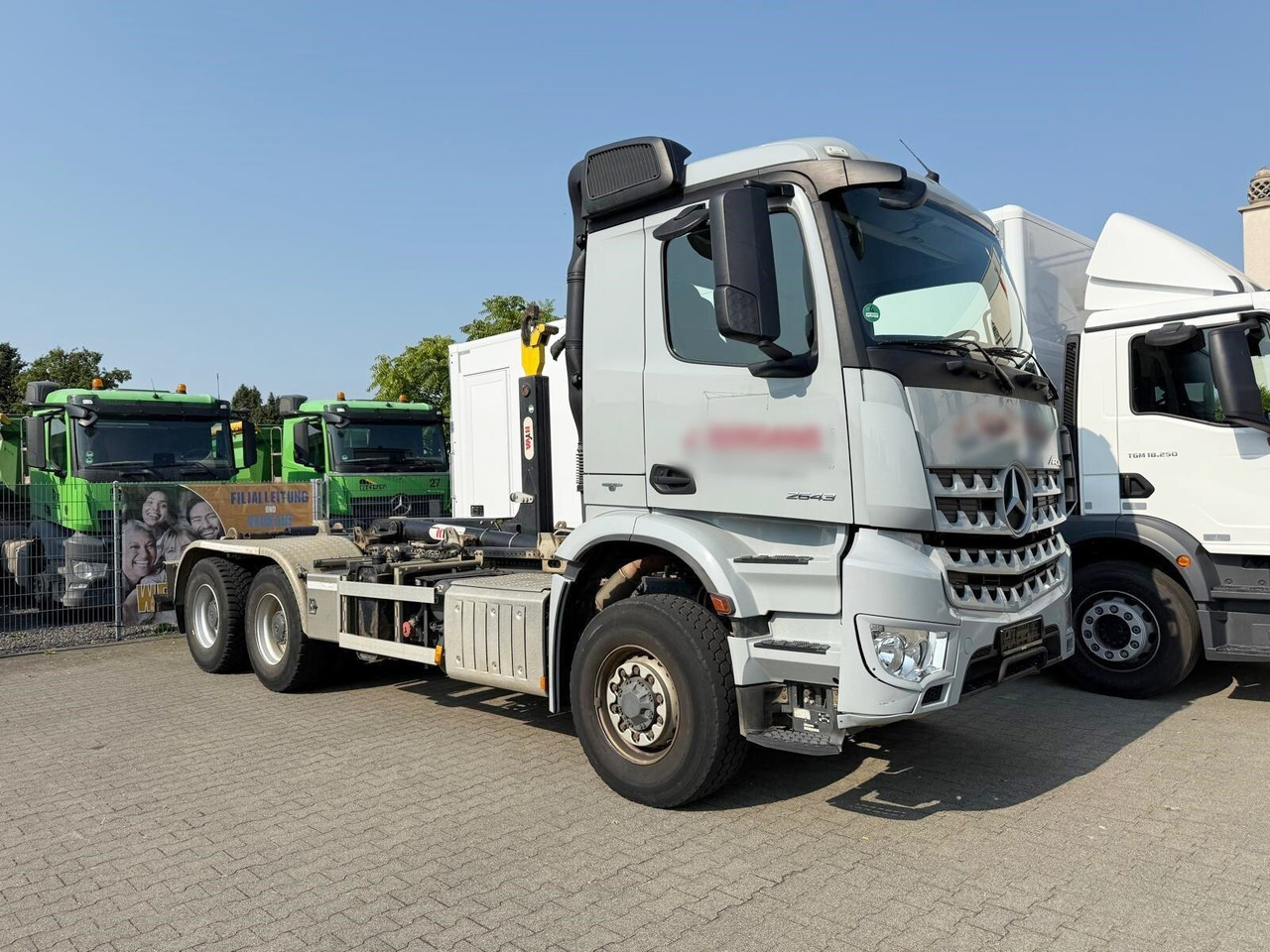 Mercedes-Benz Arocs 2643 LK 6x6 HAD Arocs 2643 LK 6x6 HAD, HydroDrive, Navi - Xe tải nâng móc: hình 1 Mercedes-Benz Arocs 2643 LK 6x6 HAD Arocs 2643 LK 6x6 HAD, HydroDrive, Navi - Xe tải nâng móc: hình 1