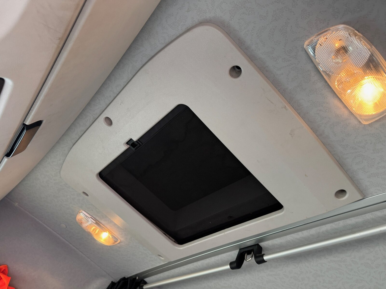 Mercedes-Benz Arocs 2651 L 6x4 Arocs 2651 L 6x4, Retarder, StreamSpace - Xe tải khung gầm: hình 5 Mercedes-Benz Arocs 2651 L 6x4 Arocs 2651 L 6x4, Retarder, StreamSpace - Xe tải khung gầm: hình 5