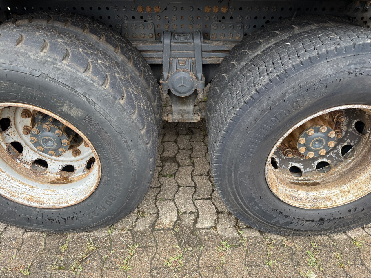 Mercedes-Benz Arocs 3243 K 8x4/4 Unfallschaden! Arocs 3243 K 8x4/4 Unfallschaden! - Xe ben: hình 3 Mercedes-Benz Arocs 3243 K 8x4/4 Unfallschaden! Arocs 3243 K 8x4/4 Unfallschaden! - Xe ben: hình 3
