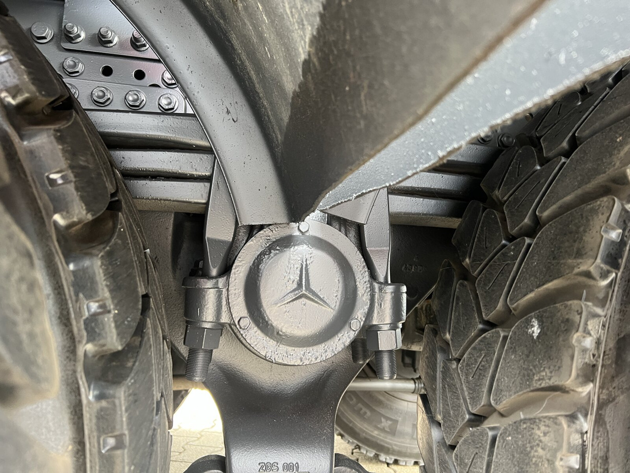 Mercedes-Benz Arocs 3243 K 8x4 Arocs 3243 K 8x4, Ressenig Thermo Alukipper 3-S - Xe ben: hình 4 Mercedes-Benz Arocs 3243 K 8x4 Arocs 3243 K 8x4, Ressenig Thermo Alukipper 3-S - Xe ben: hình 4