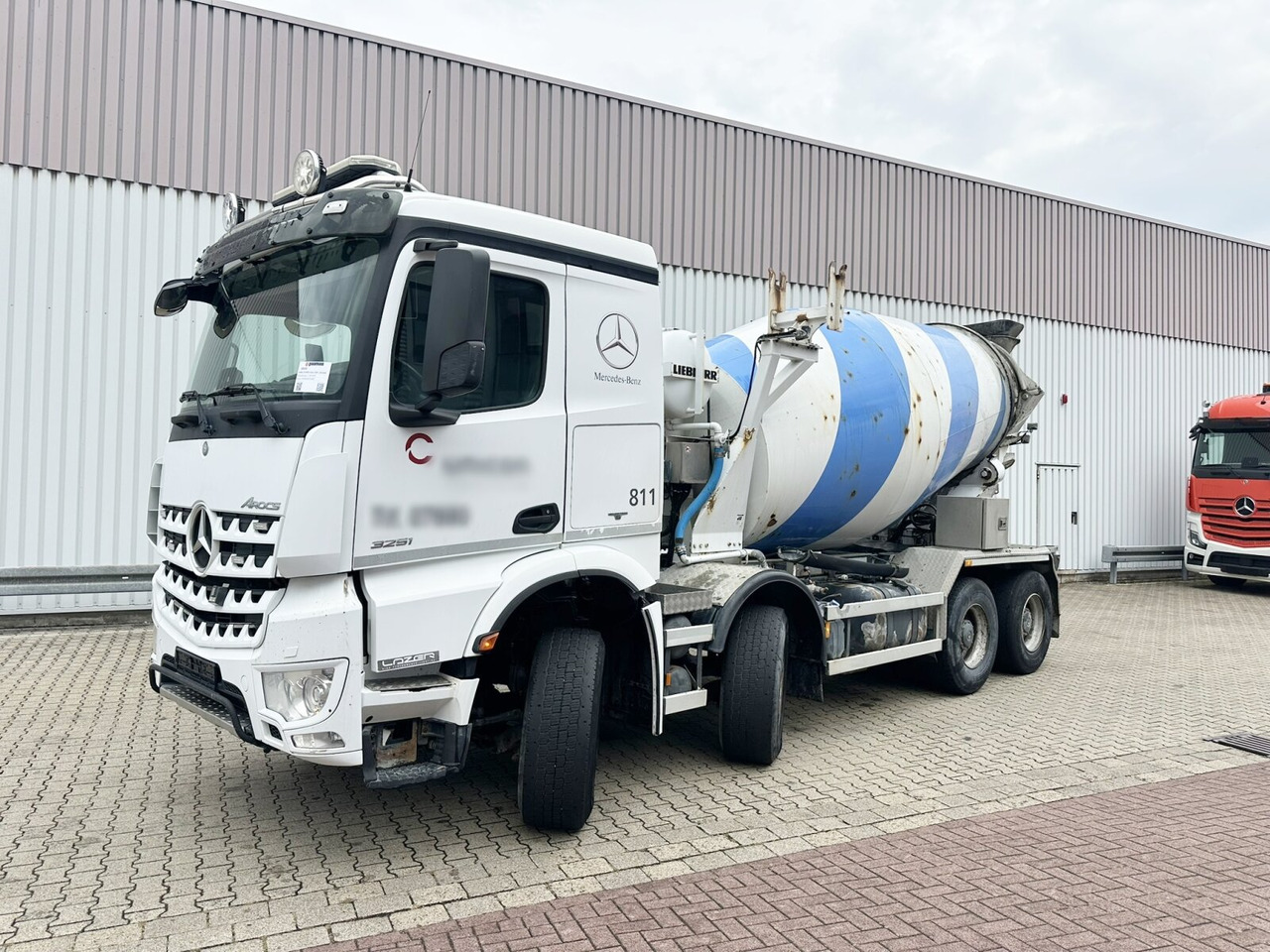 Mercedes-Benz Arocs 3251 LB 8x4/4 Arocs 3251 LB 8x4/4, Betonmischer Liebherr ca. 9m³ - Xe trộn bê tông: hình 1 Mercedes-Benz Arocs 3251 LB 8x4/4 Arocs 3251 LB 8x4/4, Betonmischer Liebherr ca. 9m³ - Xe trộn bê tông: hình 1