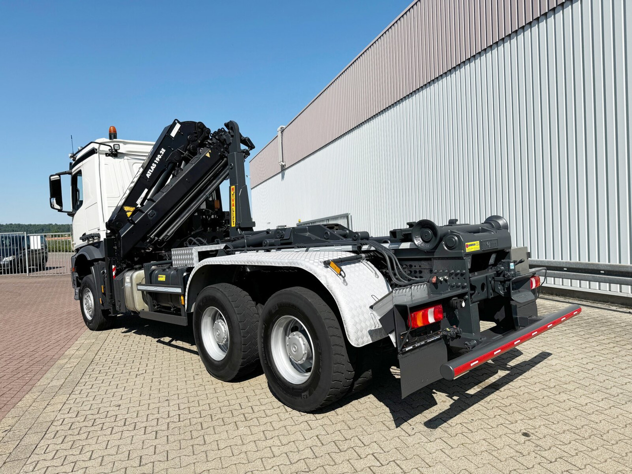 Xe tải nâng móc, Xe cẩu tự hành Mercedes-Benz Arocs 3351 AK 6x6 Arocs 3351 AK 6x6, Retarder, Navi, Grounder, Kran Atlas AK 190.2E, Funk: hình 15